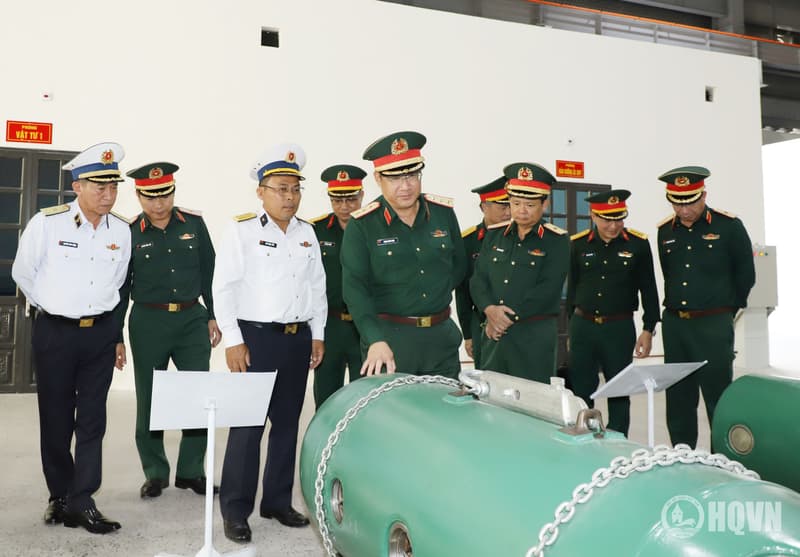 Thượng tướng Phạm Hoài Nam thăm và làm việc với Nhà máy X28
