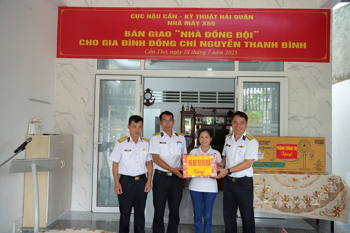 Nhà máy X55 bàn giao nhà đồng đội năm 2025