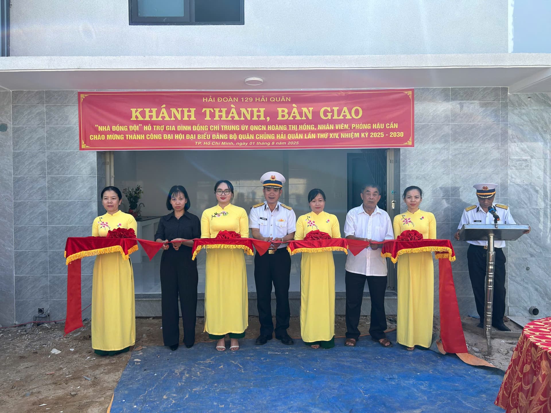 Hải đoàn 129 tổ chức bàn giao nhà đồng đội