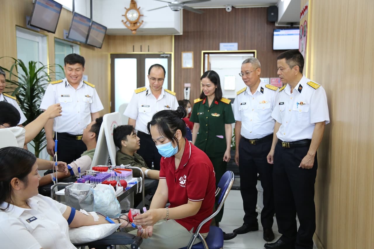 Binh đoàn 20: Nối vòng tay tình nguyện – hiến giọt máu yêu thương