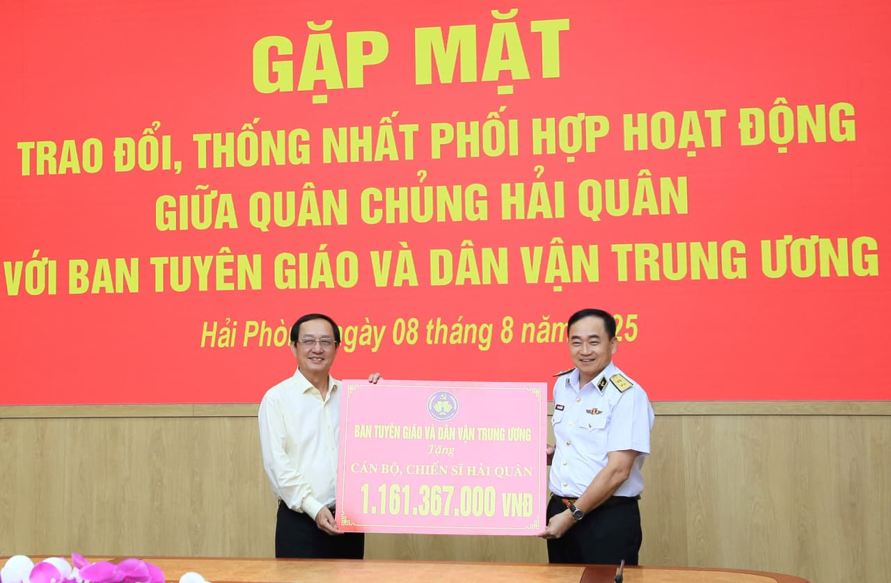 Ban Tuyên giáo và Dân vận Trung ương thăm, làm việc với Quân chủng Hải quân