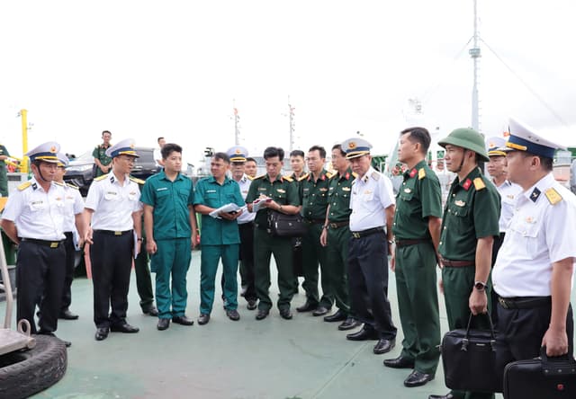 Kiểm tra công tác chuẩn bị hội thi, hội thao của Hải đội Dân quân thường trực tỉnh Khánh Hòa