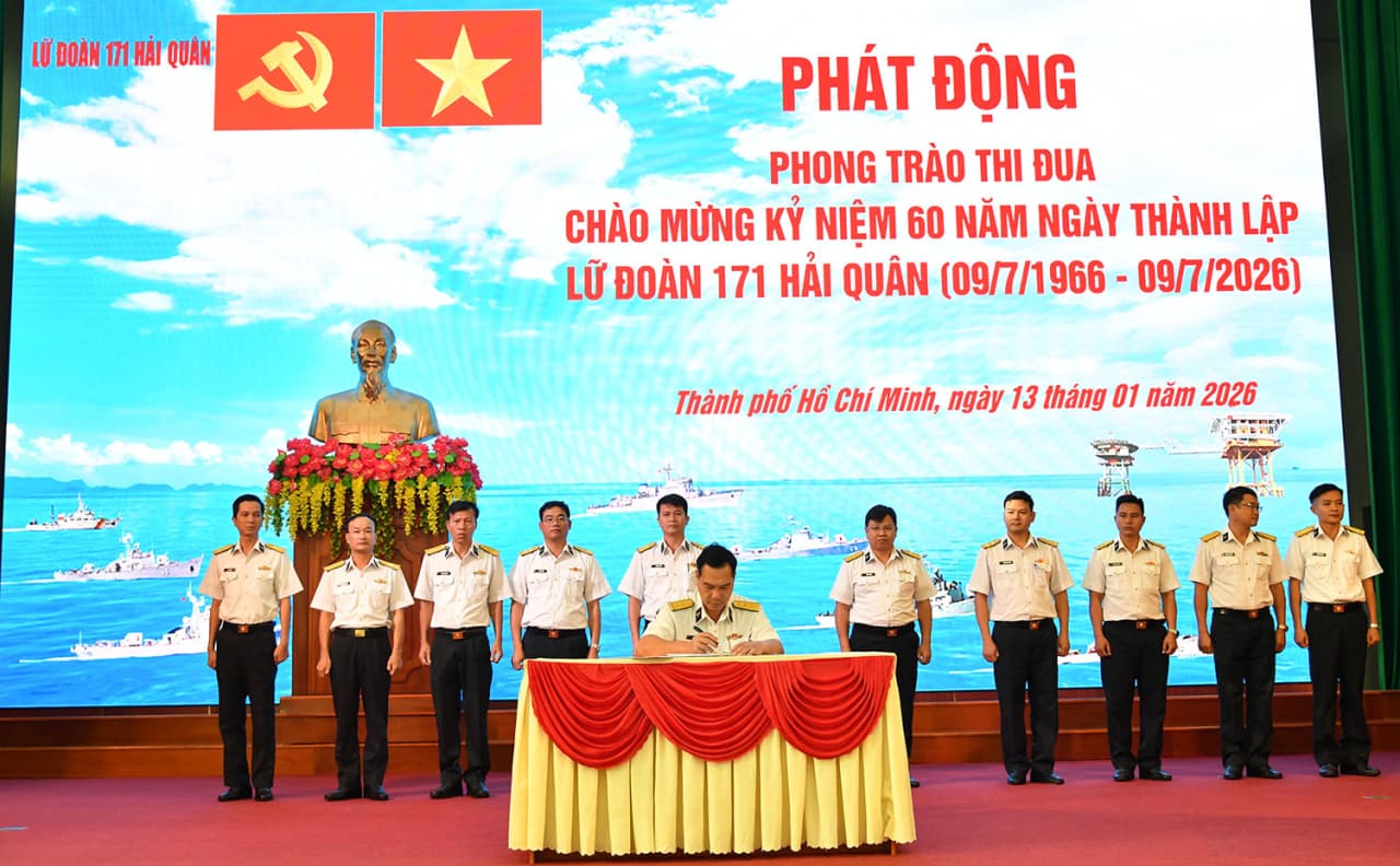 Phát động thi đua chào mừng kỷ niệm 60 năm ngày thành lập Lữ đoàn 171
