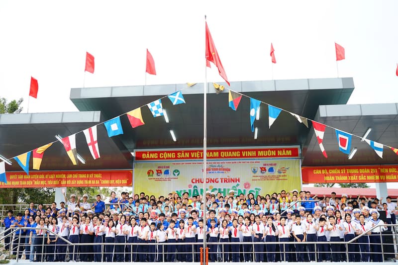 Trung đoàn 251 phối hợp tổ chức chương trình “Xuân chiến sĩ” năm 2026