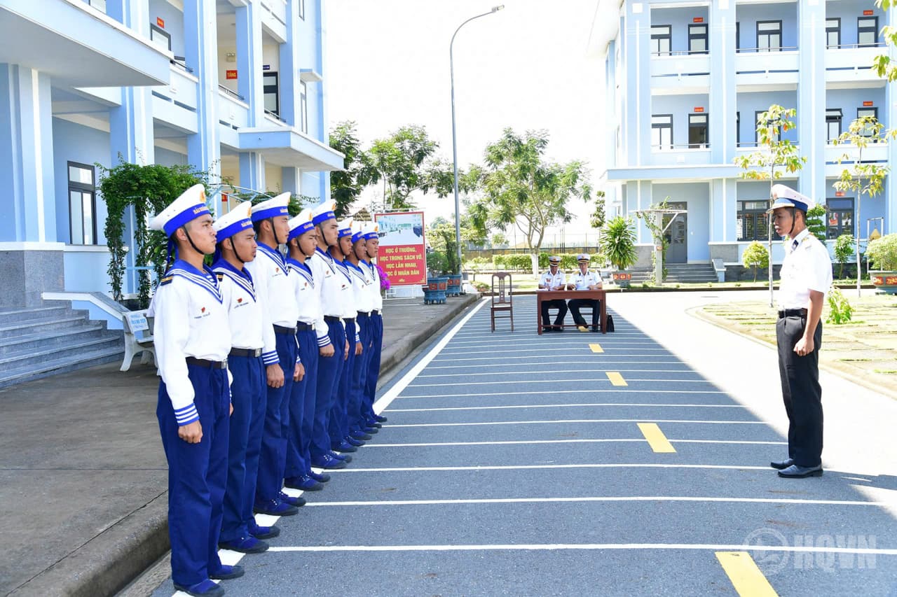 Vùng 2 kiểm tra xây dựng đơn vị vững mạnh toàn diện