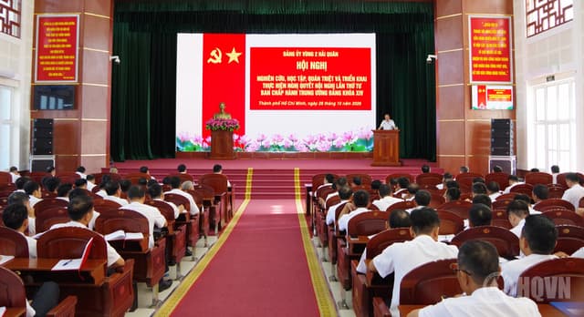 Vùng 2 Hải quân: Quán triệt, học tập, triển khai thực hiện Nghị quyết Trung ương 4