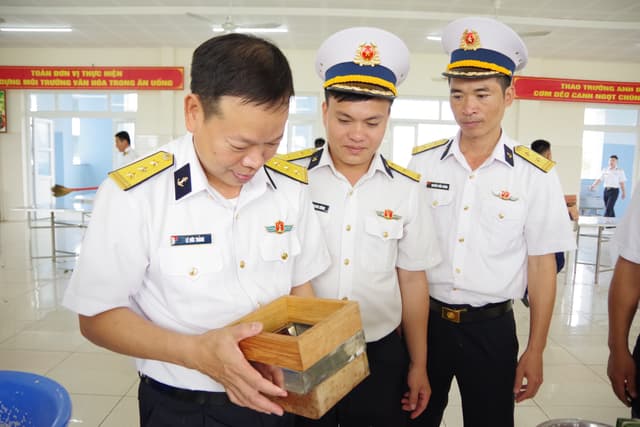 Ấm áp bánh chưng xanh