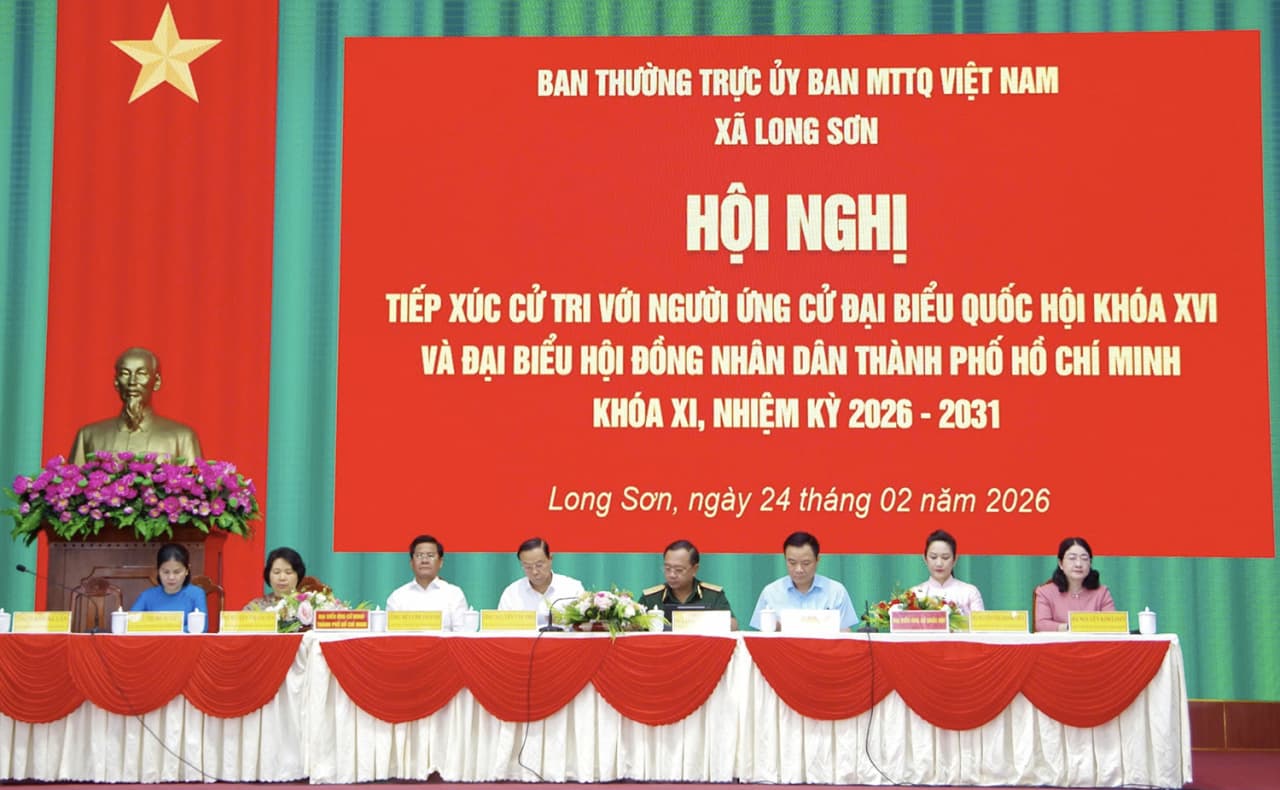 Hội nghị tiếp xúc cử tri với người ứng cử đại biểu tại Vùng 2 Hải quân