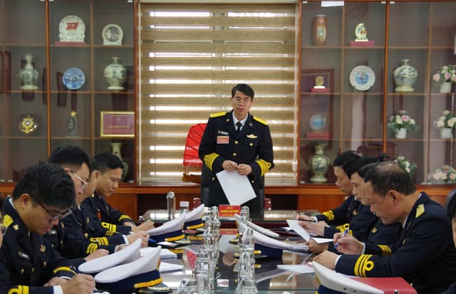 Bộ Tham mưu Hải quân kiểm tra công tác chuẩn bị ra quân huấn luyện tại Trung tâm Xử lý tin ra đa Hải quân