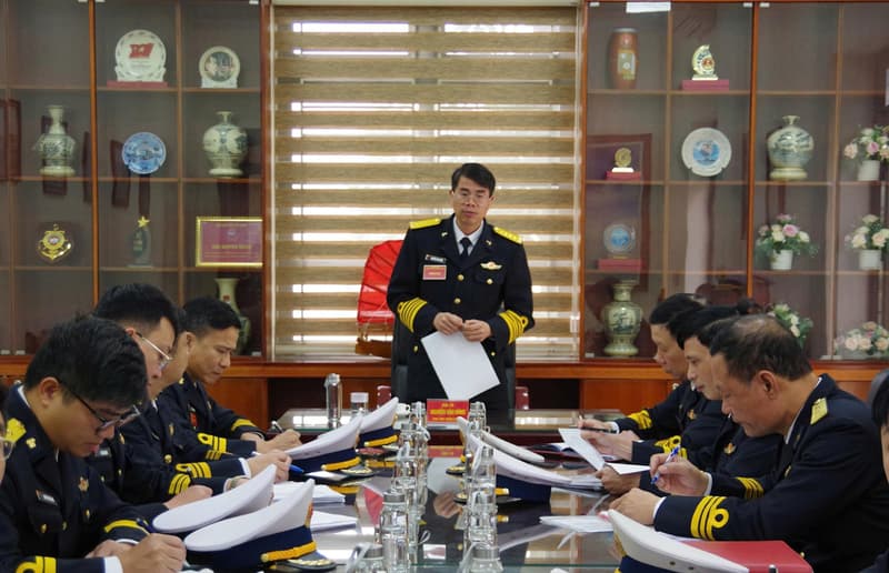 Bộ Tham mưu Hải quân kiểm tra công tác chuẩn bị ra quân huấn luyện tại Trung tâm Xử lý tin ra đa Hải quân