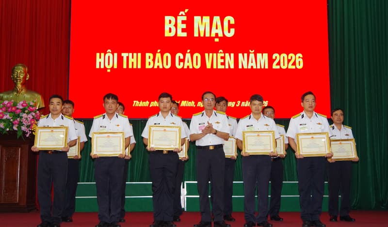 Lữ đoàn 125 tổ chức Hội thi báo cáo viên giỏi năm 2026