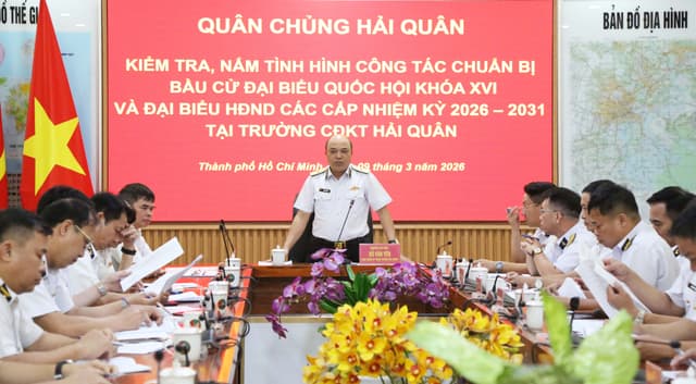 Kiểm tra công tác chuẩn bị bầu cử tại Trường Cao đẳng Kỹ thuật Hải quân