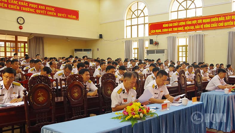 Lữ đoàn 125 tổ chức đối thoại dân chủ