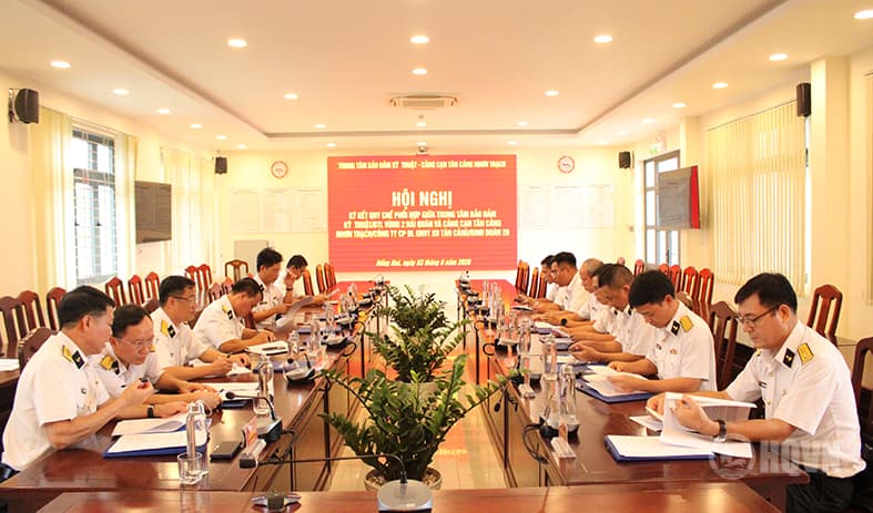 Trung tâm Bảo đảm Kỹ thuật Vùng 2 ký kết phối hợp hoạt động