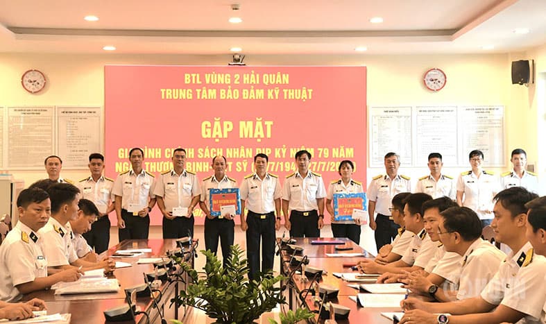 Trung tâm Bảo đảm kỹ thuật Vùng 2 tổ chức các hoạt động công tác chính sách