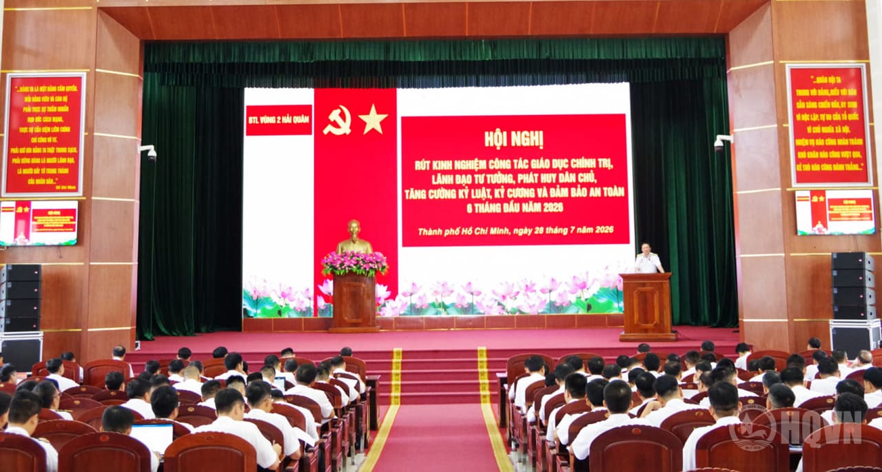 Vùng 2 Hải quân nâng cao chất lượng giáo dục chính trị