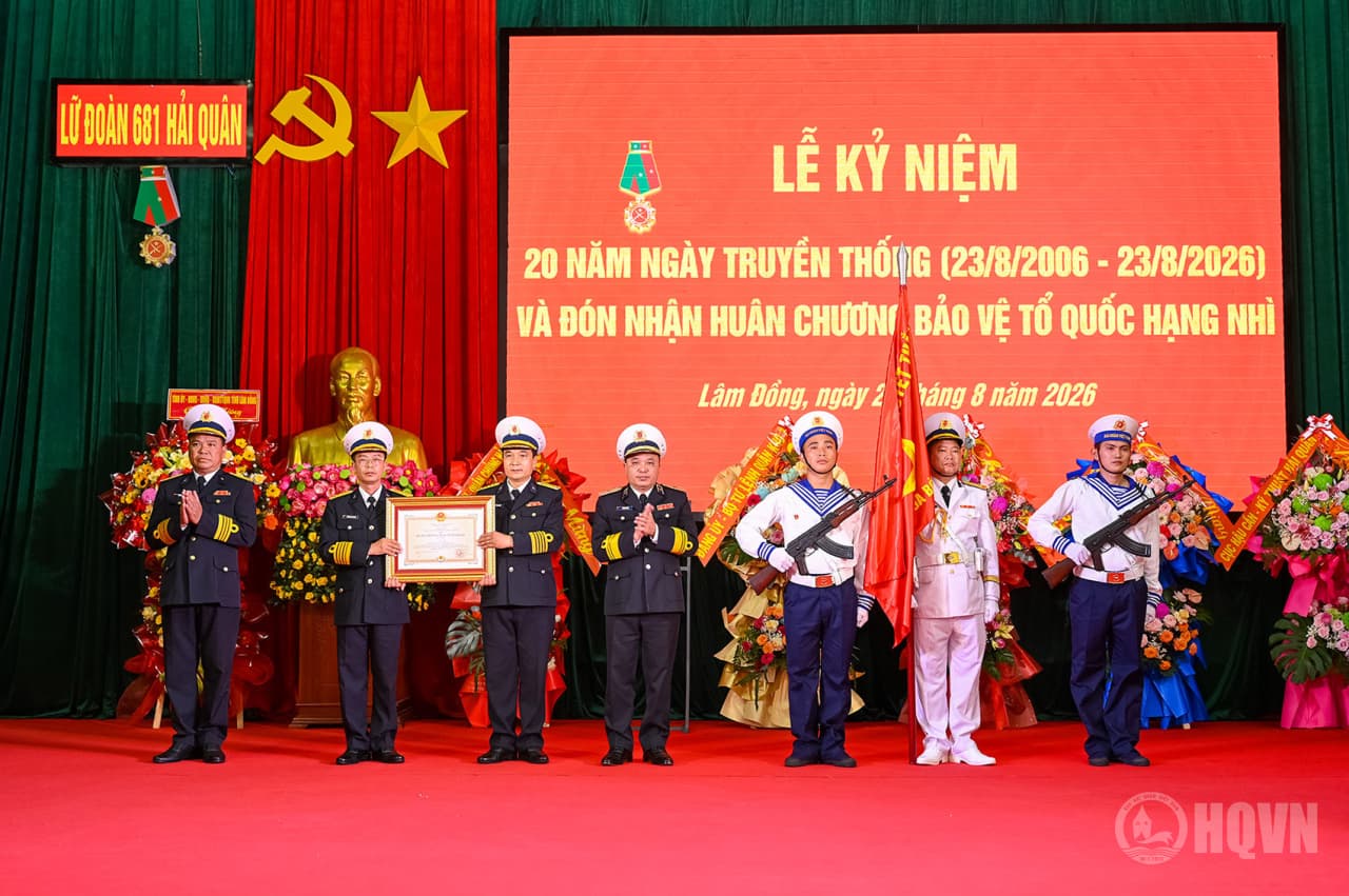 Lữ đoàn 681 kỷ niệm 20 năm Ngày truyền thống
