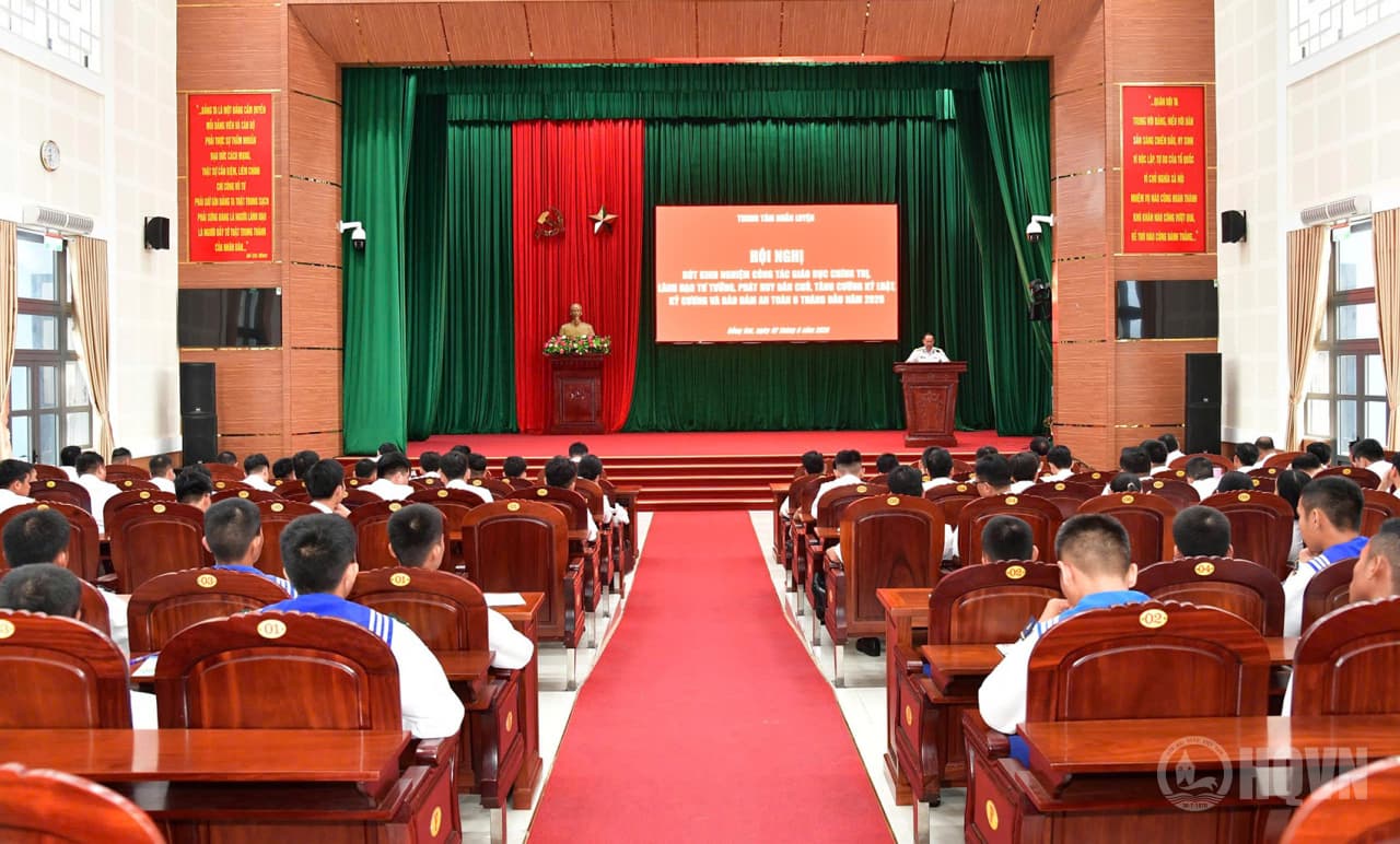 Trung tâm Huấn luyện Vùng 2 rút kinh nghiệm công tác giáo dục chính trị, lãnh đạo tư tưởng