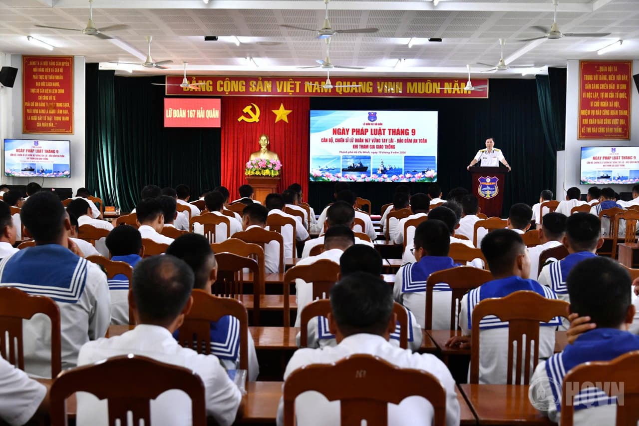 Lữ đoàn 167: Đổi mới nội dung, hình thức Ngày Pháp luật