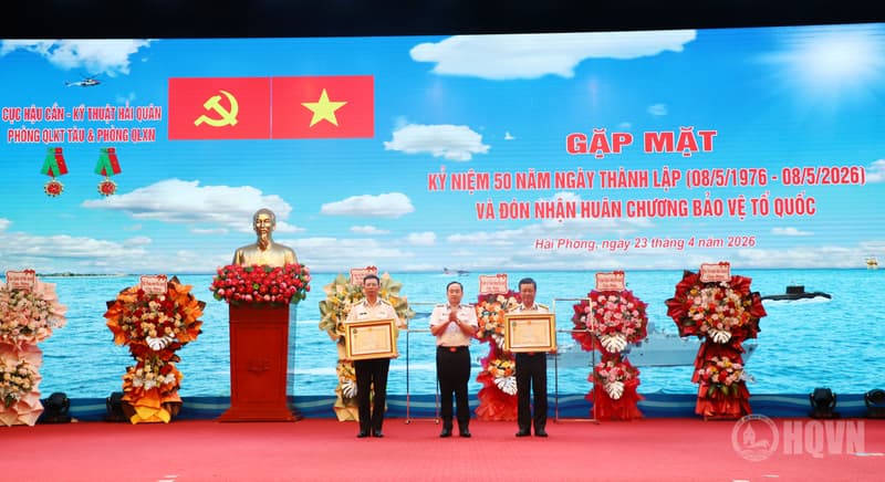 Kỷ niệm 50 năm Ngày thành lập Phòng Quản lý kỹ thuật tàu và Phòng Quản lý xí nghiệp