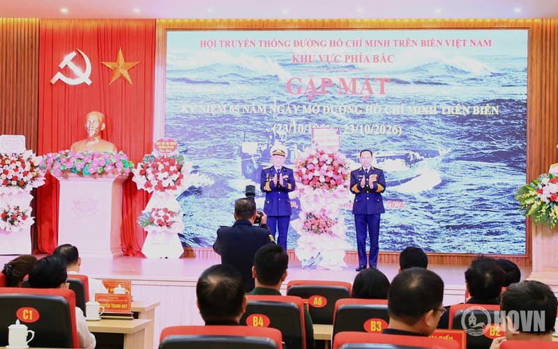 Gặp mặt kỷ niệm 65 năm Ngày mở Đường Hồ Chí Minh trên biển