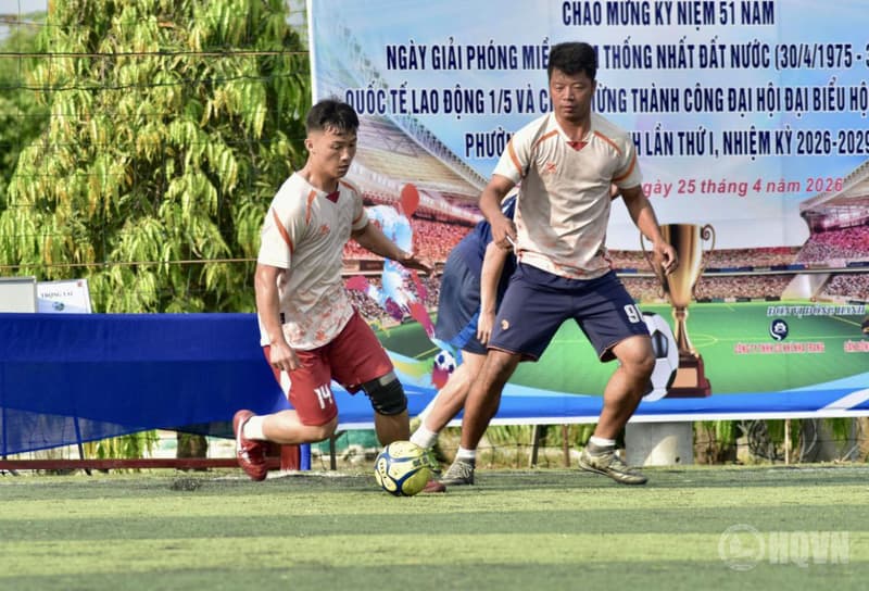 Lữ đoàn 954 tổ chức giao lưu bóng đá chào mừng ngày 30/4 và 1/5