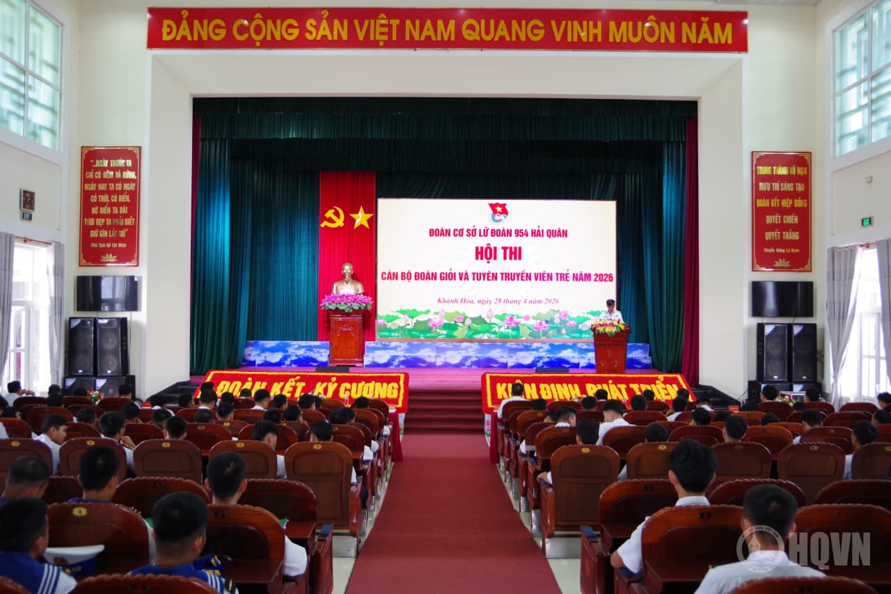 Lữ đoàn 954: Hội thi báo cáo viên giỏi và tuyên truyền viên trẻ