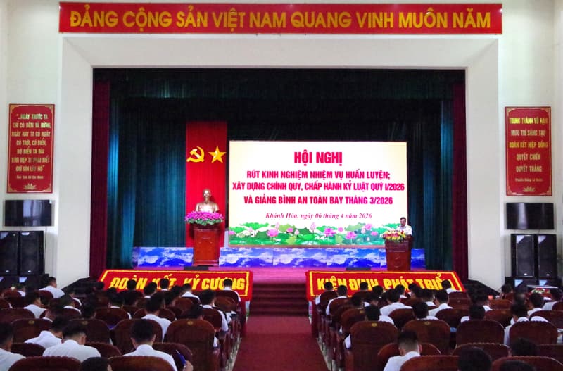 Lữ đoàn 954 giảng bình an toàn bay tháng 3
