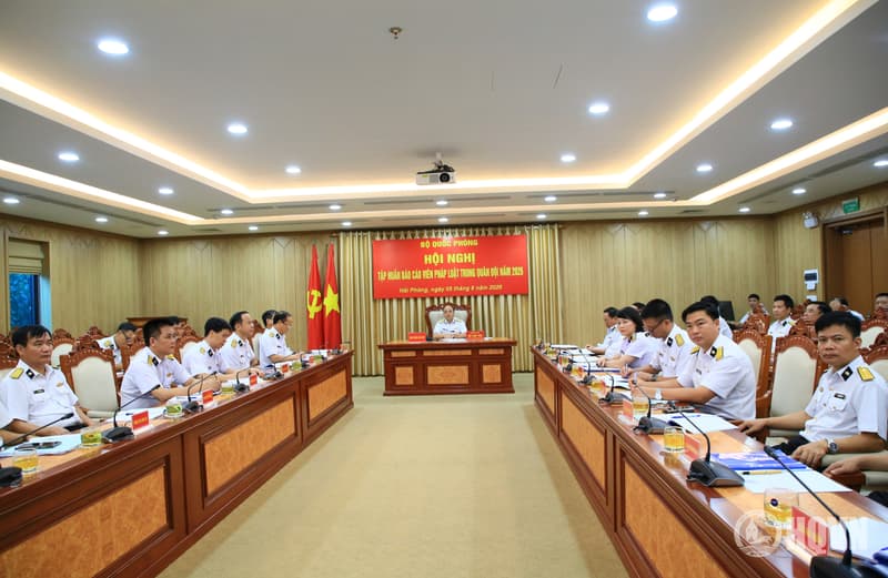 Tập huấn báo cáo viên pháp luật trong Quân đội năm 2026