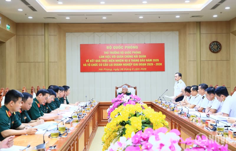 Thượng tướng Nguyễn Quang Ngọc làm việc với Quân chủng Hải quân