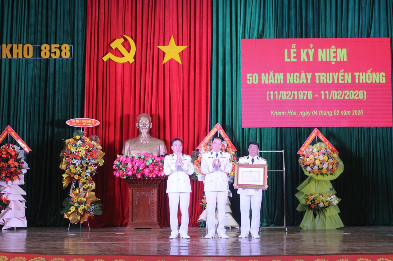 Kho 858 kỷ niệm 50 năm Ngày truyền thống