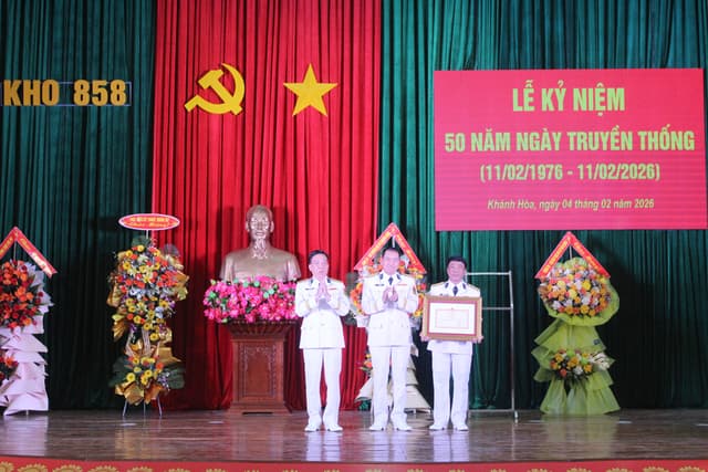 Kho 858 kỷ niệm 50 năm Ngày truyền thống