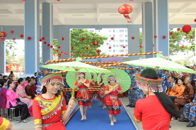 Vùng 4: Tết thắm tình quân dân