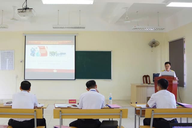 Trung tâm Huấn luyện Vùng 4 tổ chức Hội thi báo cáo viên giỏi