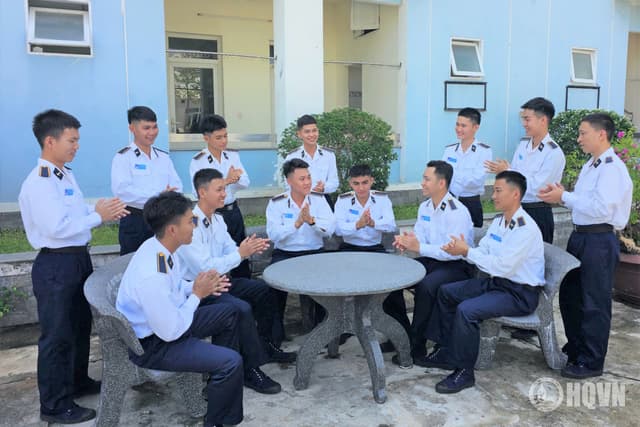 Khơi dậy niềm đam mê học tập ngoại ngữ