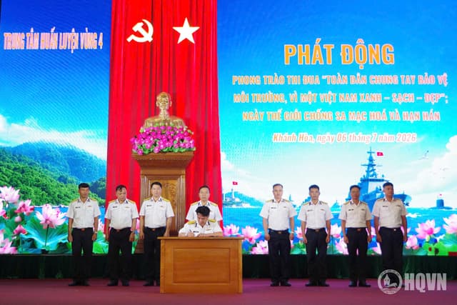 Trung tâm Huấn luyện Vùng 4 phát động phong trào thi đua bảo vệ môi trường