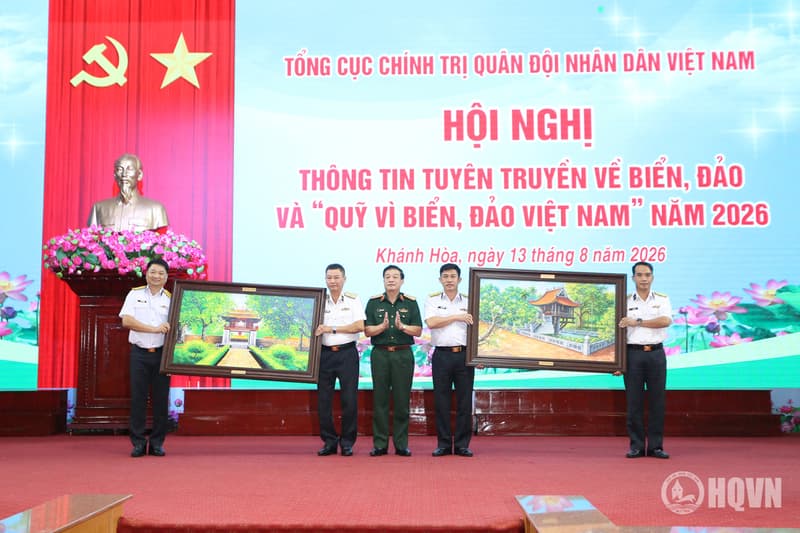 Tổng cục Chính trị Quân đội nhân dân Việt Nam tổ chức hội nghị thông tin, tuyên truyền về biển đảo