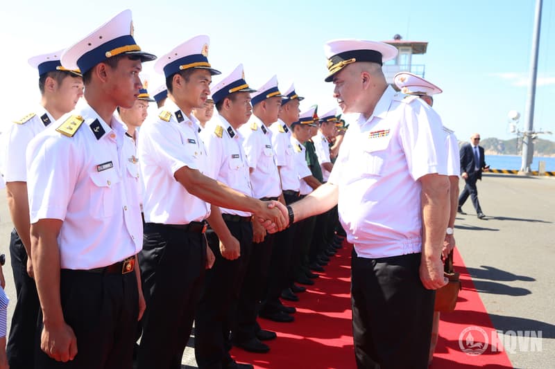 Tàu Hải quân Liên bang Nga cập Cảng Quốc tế Cam Ranh thăm tỉnh Khánh Hoà