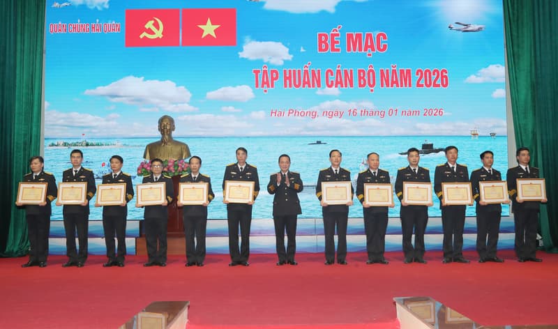 Quân chủng Hải quân bế mạc tập huấn cán bộ năm 2026
