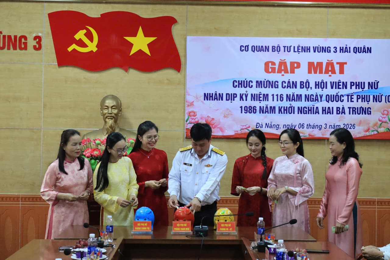 Cơ quan Bộ Tư lệnh Vùng 3 gặp mặt kỷ niệm Ngày Quốc tế phụ nữ