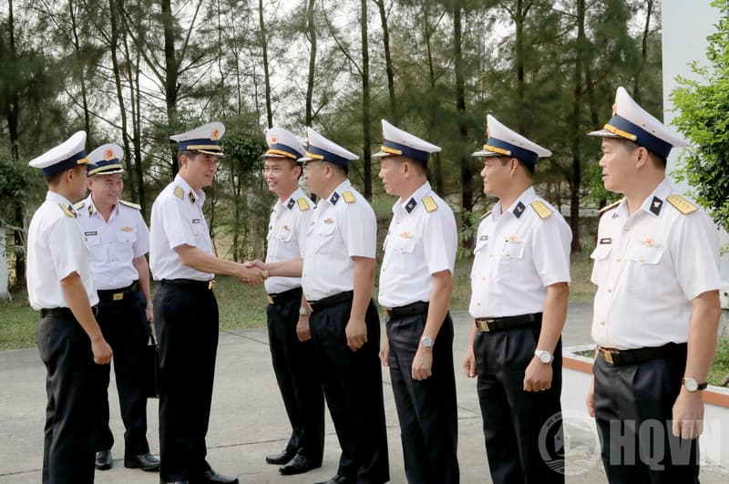 Phó Đô đốc Nguyễn An Phong kiểm tra, nắm tình hình tại Trạm Ra đa 3511