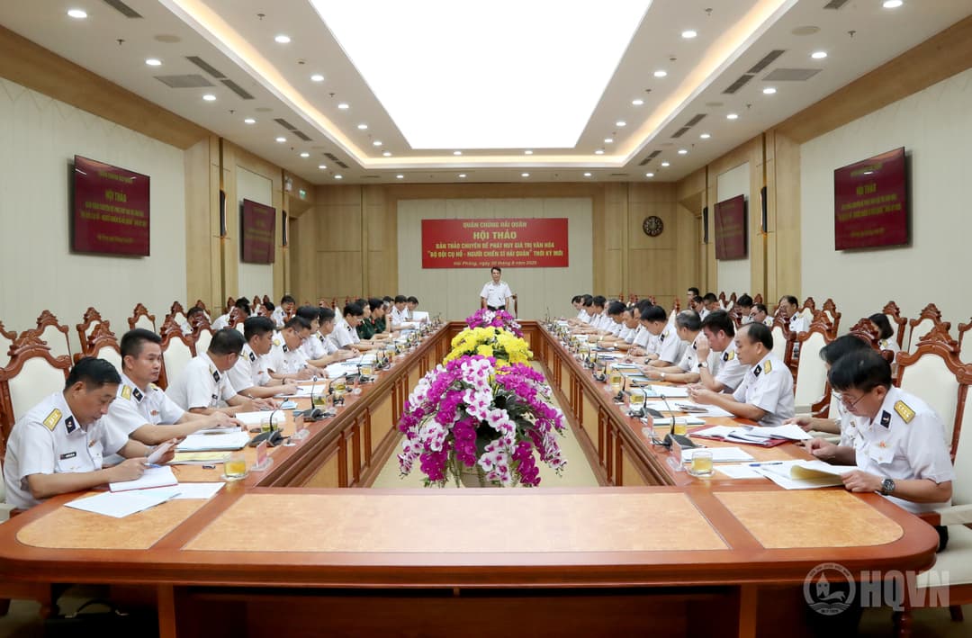 Hội thảo bản thảo Chuyên đề "Phát huy giá trị văn hóa "Bộ đội Cụ Hồ - Người chiến sĩ Hải quân” thời kỳ mới"