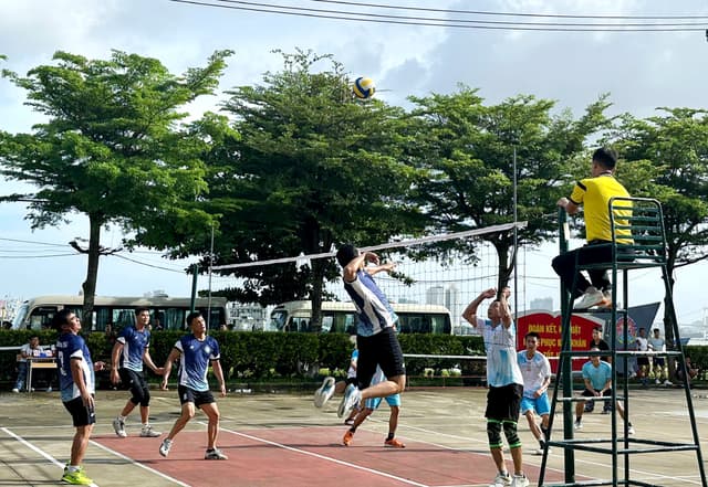 Vùng 3 khai mạc giải thi đấu thể thao