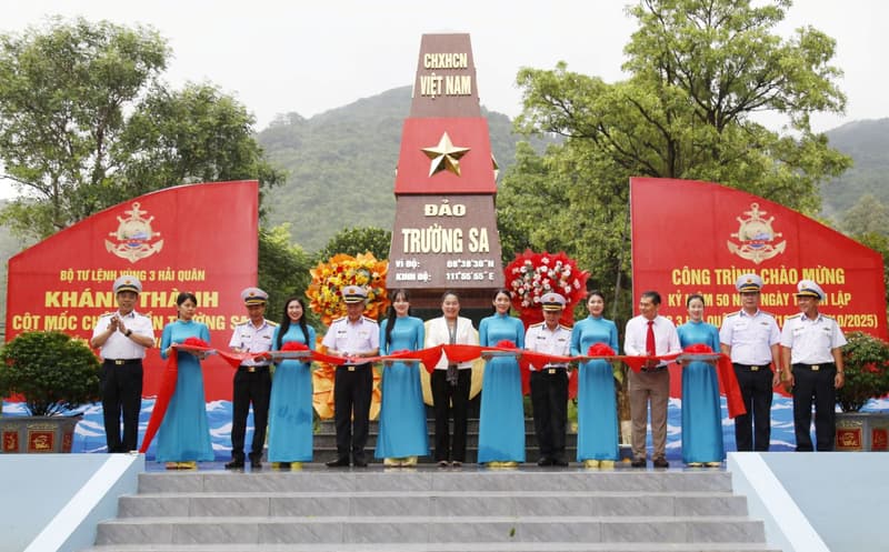 Vùng 3 khánh thành mô hình cột mốc chủ quyền đảo Trường Sa