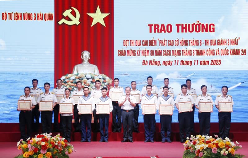 Vùng 3 rút kinh nghiệm tổ chức các hoạt động kỷ niệm 50 năm Ngày truyền thống