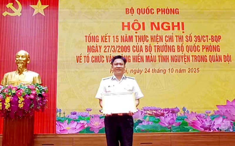 Quân nhân 26 lần hiến máu tình nguyện