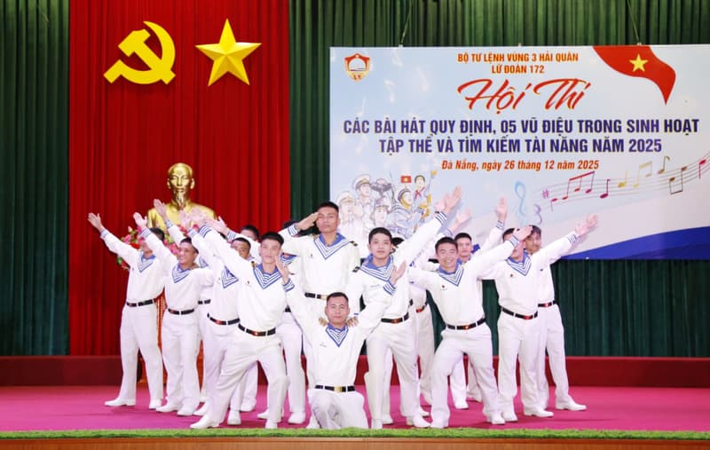 Sôi nổi hội thi các bài hát quy định ở Lữ đoàn 172