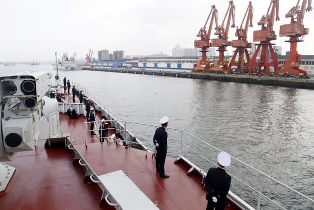 Biên đội Tàu 015, 012 bắt đầu tham gia các hoạt động đối ngoại quốc phòng tại Trung Quốc