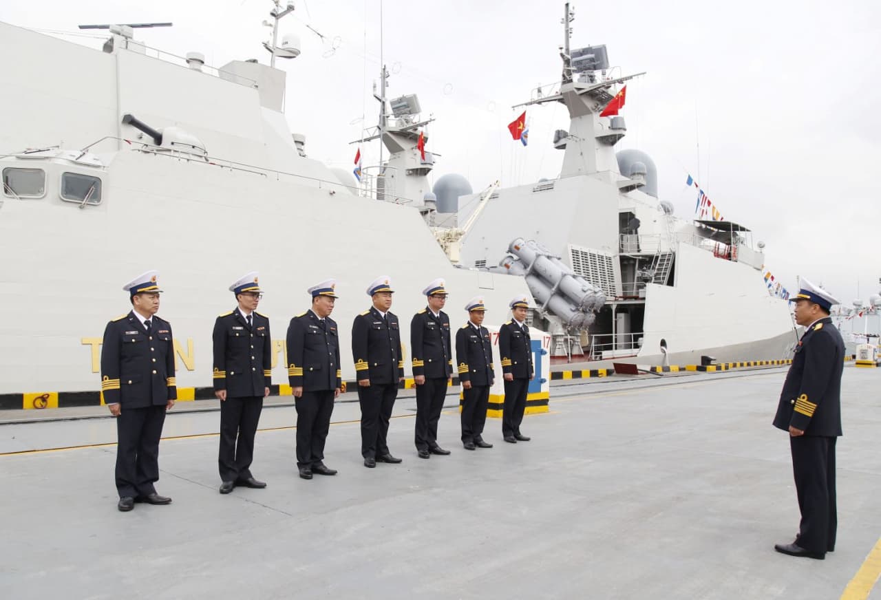 Biên đội Tàu 015, 012 chuẩn bị khởi hành tuần tra liên hợp lần thứ 40