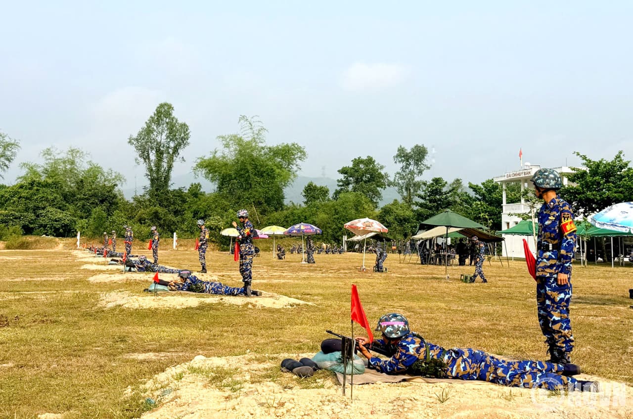 Lữ đoàn 83 kiểm tra bắn tập đạn thật cho chiến sĩ mới